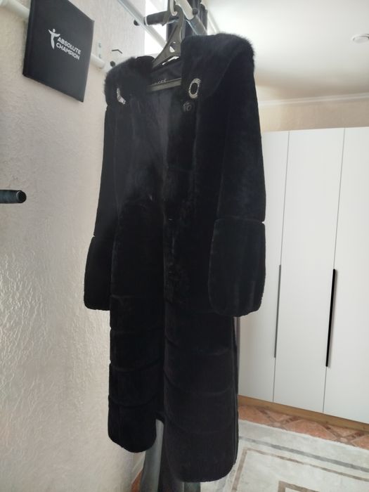 продам мутоновую шубу