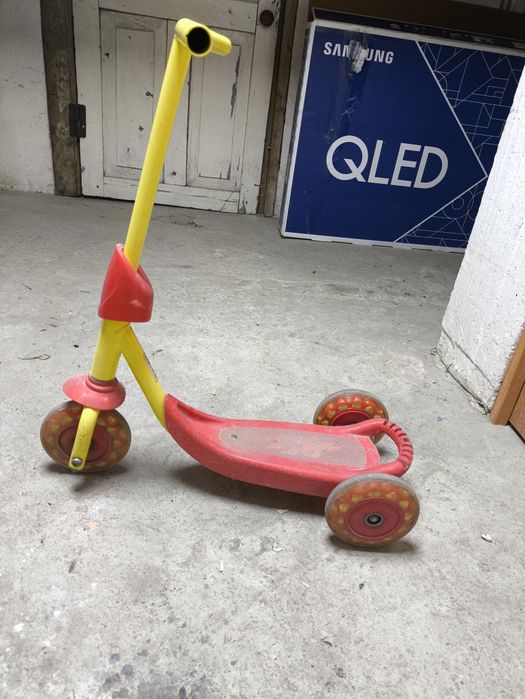 Продам самокат б/у