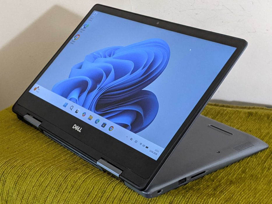 Laptop Dell Inspiron 14 5000 5482 2-in-1, intel core i7-8565U, display 14 Fhd cu touchscreen