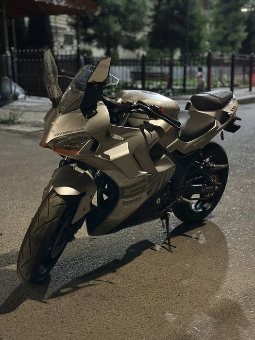 Ducasu 400cc sotiladi