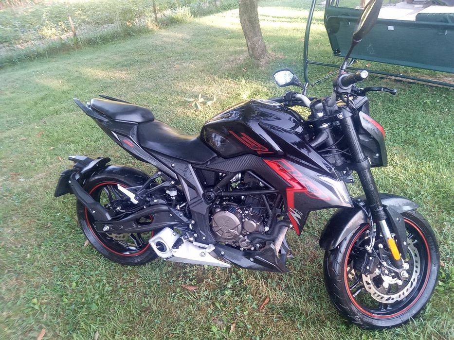 Motocicleta Voge 300R