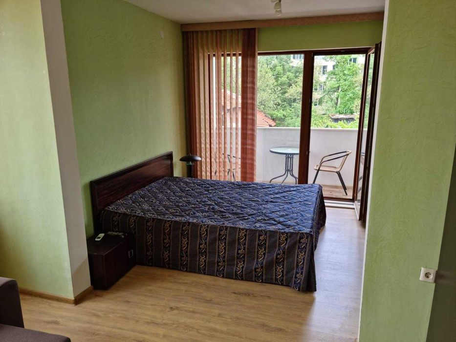 Дава се под наем Тристаен апартамент в Враца, Център - 70 кв.м за 382.5 € - Снимка #8