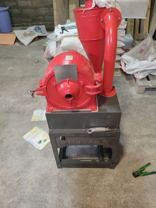 КДУ дробилка кормовая для зерна