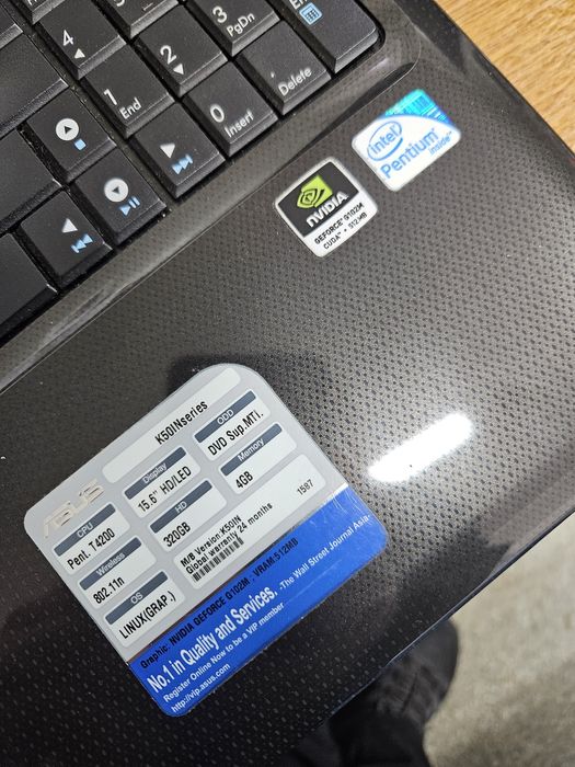 Laptop asus  15.6 inch