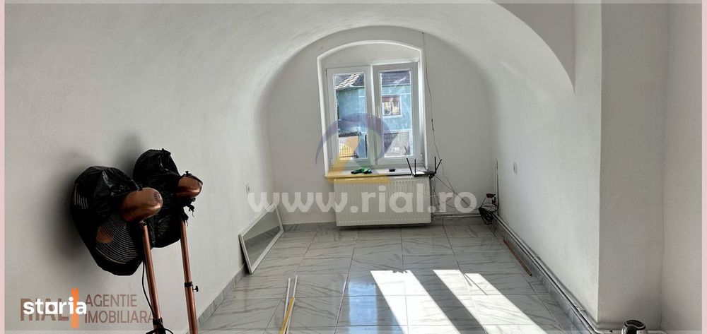 Apartament/Spatiu Comercial | Ultracentral | Renovat.
