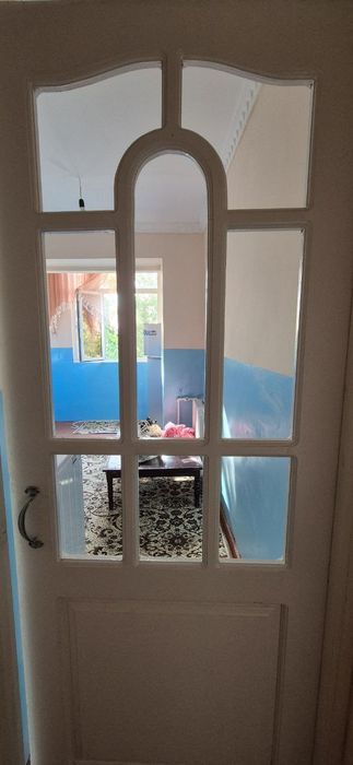 Kvartira Arenda Chilonzor Arnasoy kuchasi 2/4/4 Oyla zags Gishtli dom