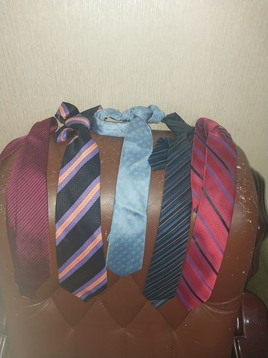 продам красивые стильные галстуки