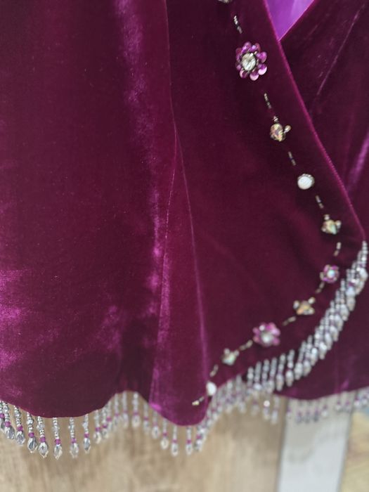 Продам костюм 46 размер