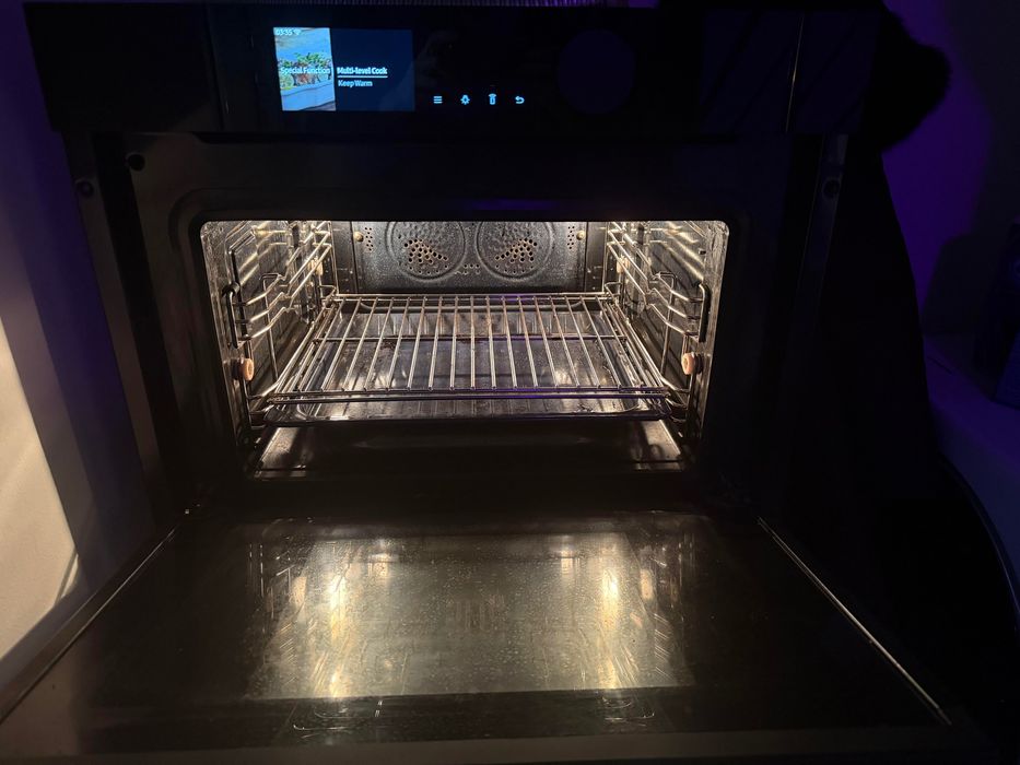 Cuptor incorporabil cu aburi si convectie Samsung NQ50T8939BK