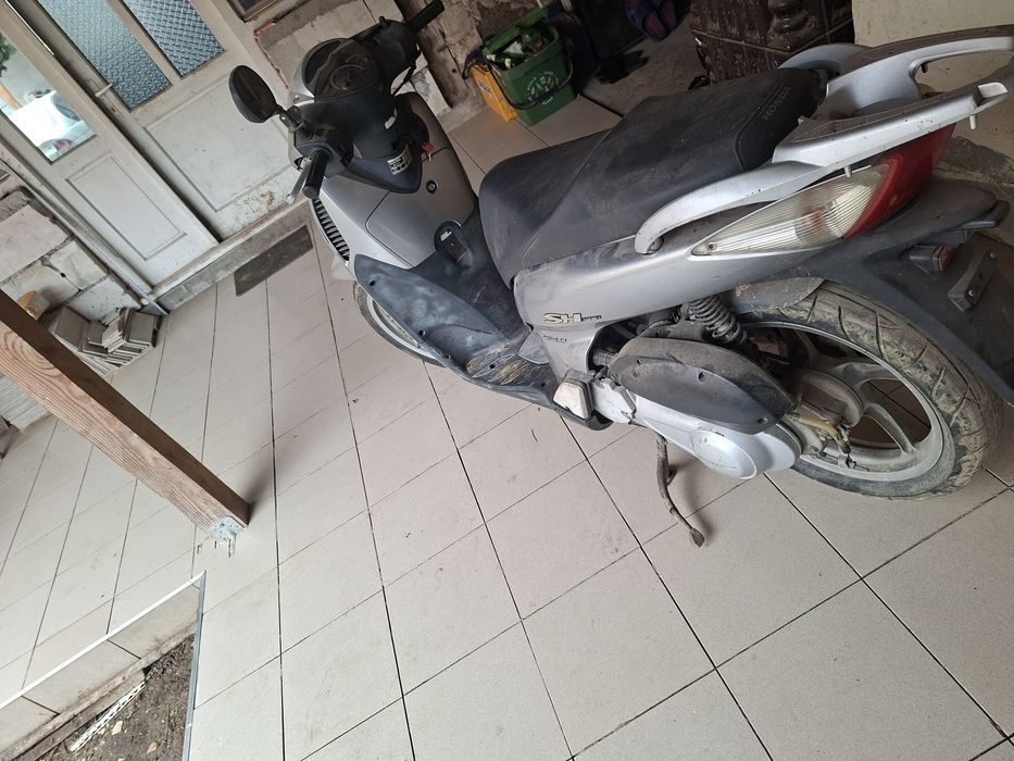 Scuter Honda sh125i