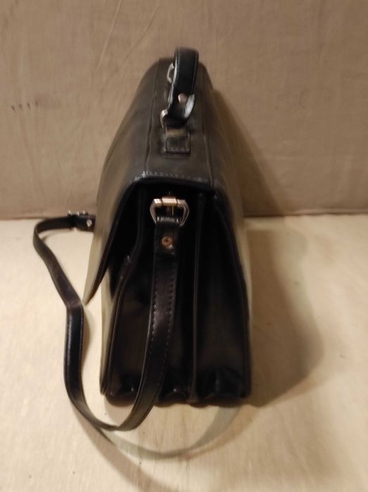 Мъжка кожена бизнес чанта -ежедневна-правоъгълен дизайн-и за през рамо