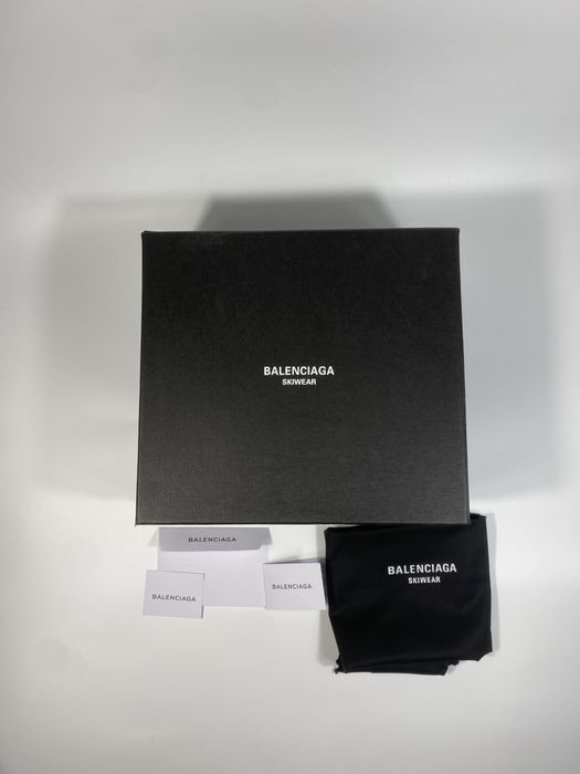 Balenciaga alaska fur boots skiwear