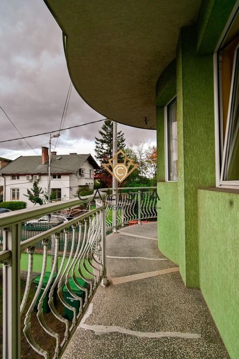 Дава се под наем Етаж от къща в София, Модерно предградие - 300 кв.м за 699 € - Снимка #13