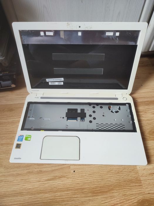 Carcasa Completa + Balamale - Toshiba Satelite L50-A