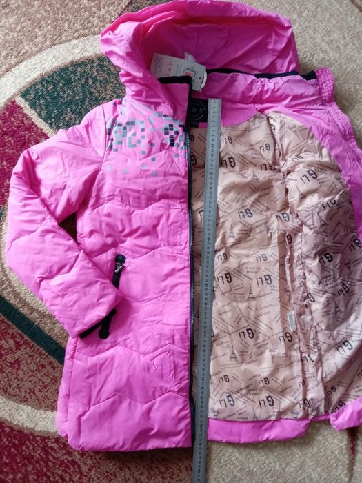 Куртка подростковая на девочку.