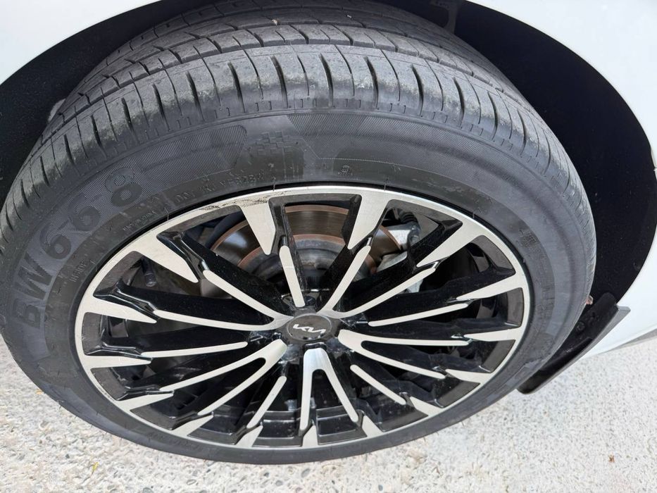 Kia k 5 2022 yili oq.