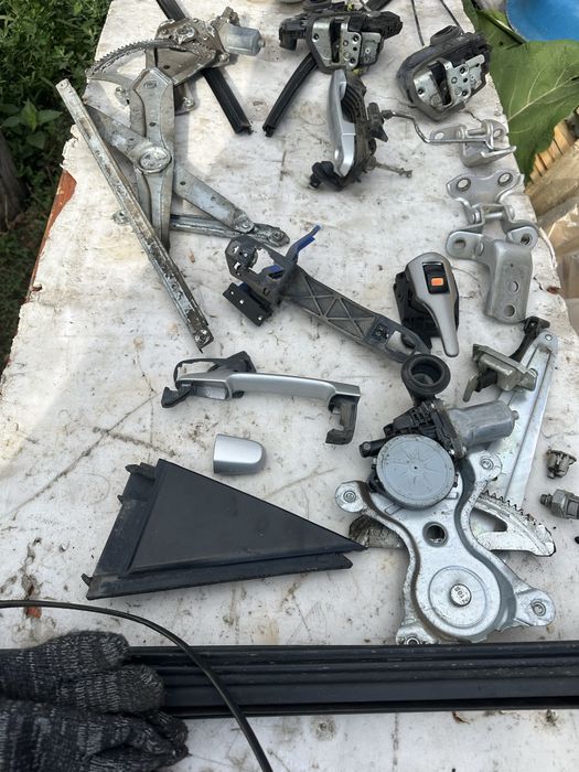 Продам запчасти.