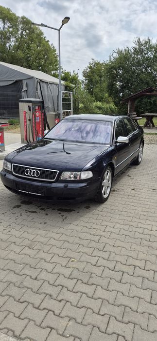 AUDI S8 QUATTRO 4.2 V8  1997