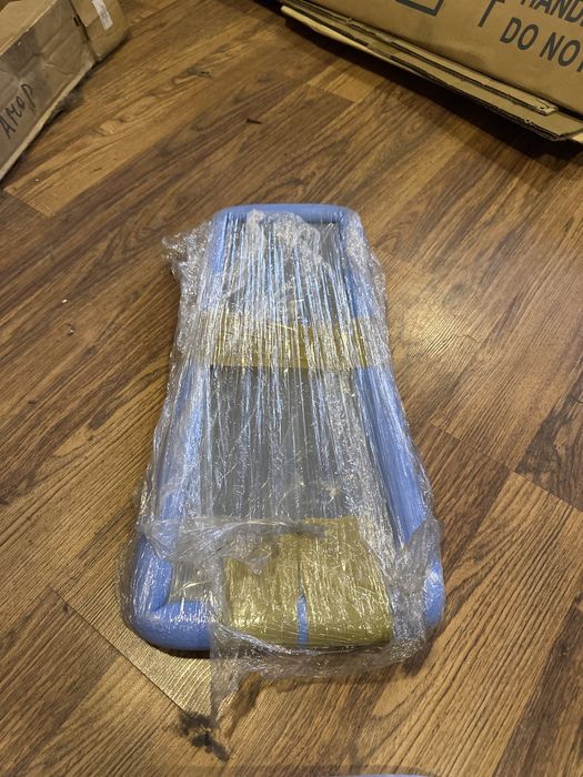 Форточка задняя правая Lexus Lx 470