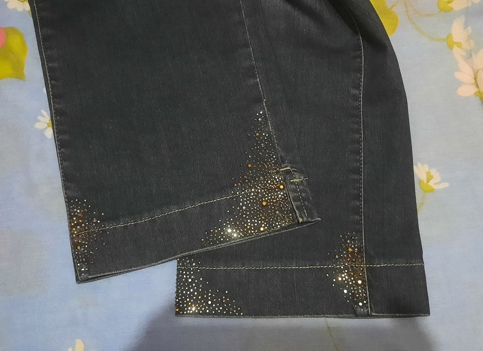 Женские   джинсы   .