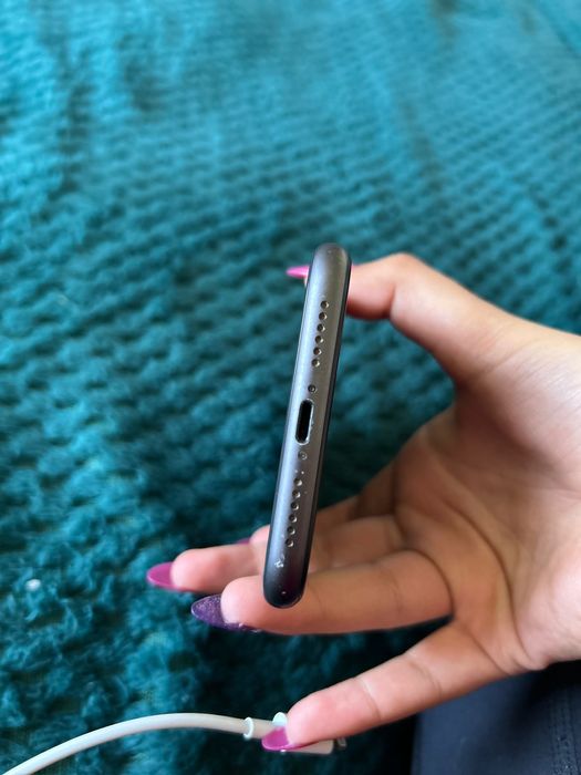 Айфон 11 64гб ….