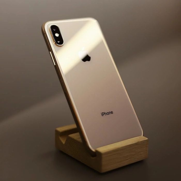 Телефон IPhone XS 256 gb 77%