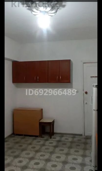 Адам комнату в общежитии