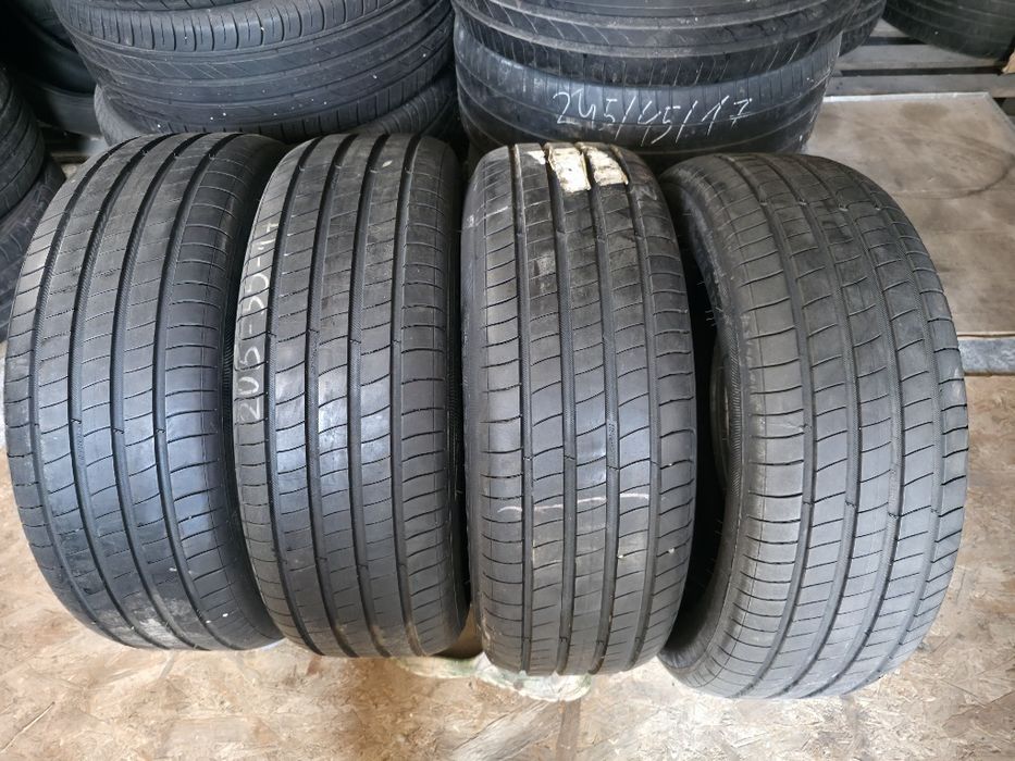 205/55R17 Michelin
