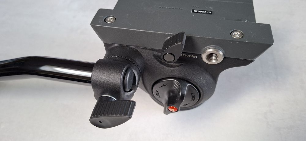 Manfrotto MVH502AH cap video profesional