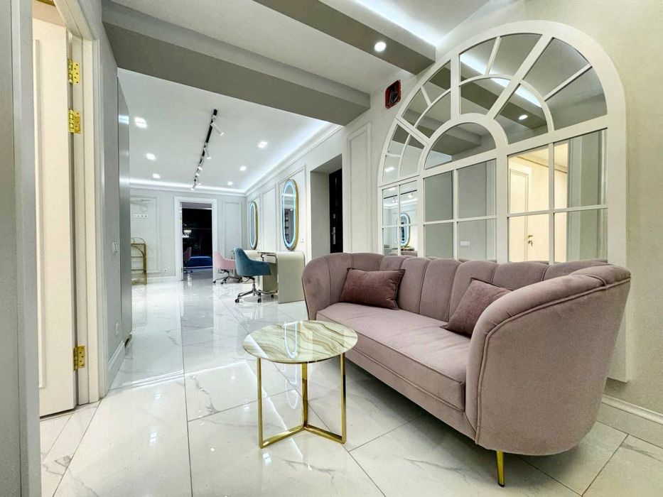 Продаю Своя Нежелое Новый Hi-Tech Office Ц-1  Вдоль Дороги 125м2.