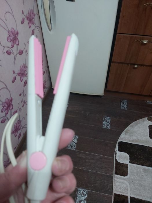 Щипцы для завивки волос