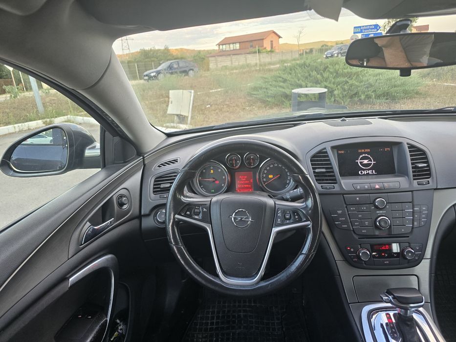 Opel Insignia Sports Tourer 2.0 CDTI 131 CP Automată 2011  TVA deductibil
