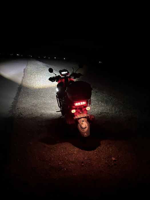 Мопед сатылады.