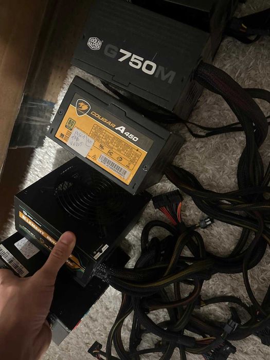 Sursa Corsair Cooler Master Be Quit! Seasonic 600W 700W