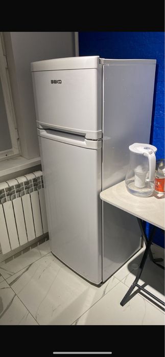 Холодильник срочно продам