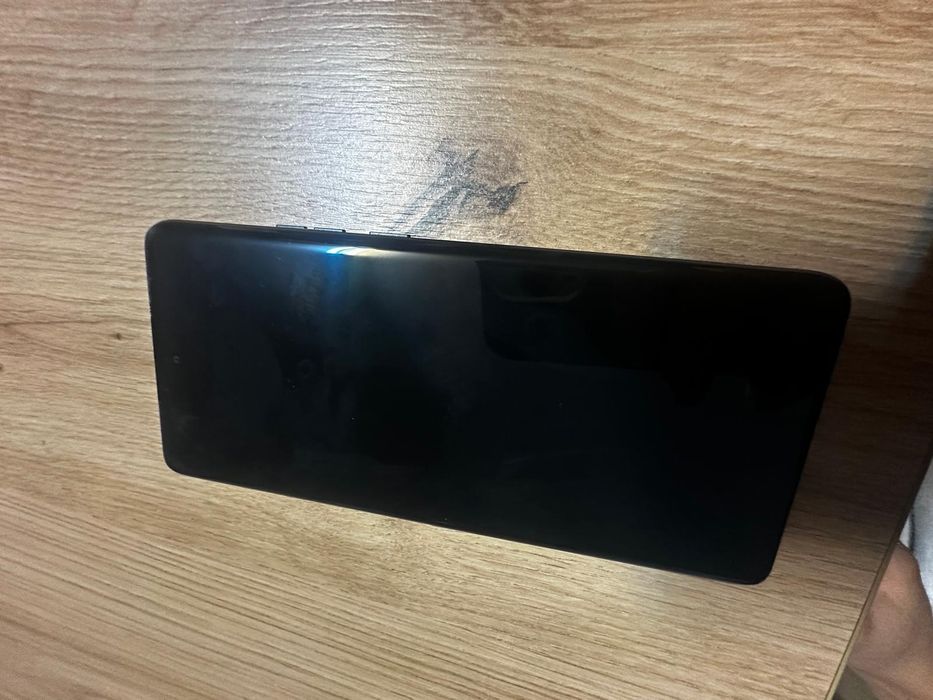 Vând/schimb Motorola edge 40