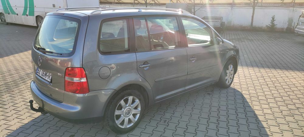 VOLKSWAGEN Touran 2004 — imagine 5