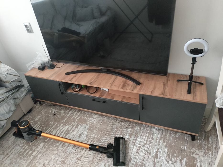 Тумба под телевизор