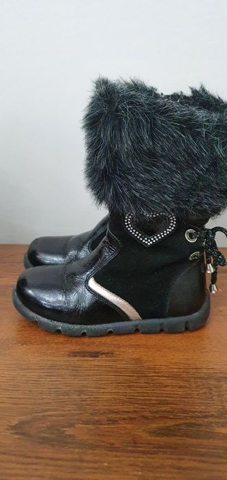 Сапоги, валенки, угги на девочку