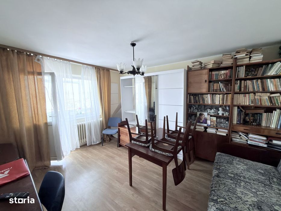 Apartament 2 camere foarte spatios la strada Primaverii