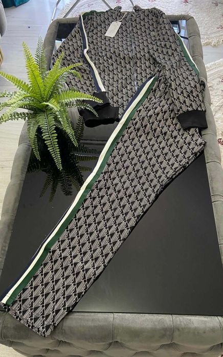 Trening lacoste.   .