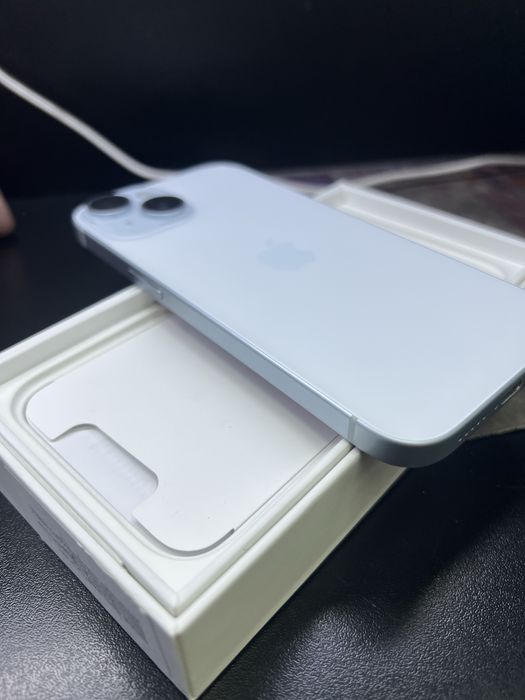 iPhone 15 128 GB