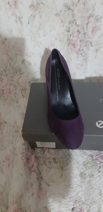 Продам обувь фирма ecco.Размер 37,38