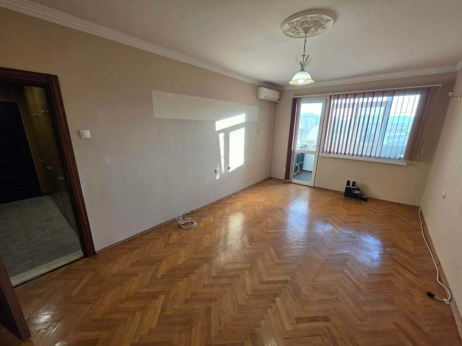 Двустаен апартамент, 64кв.м, Пазара
