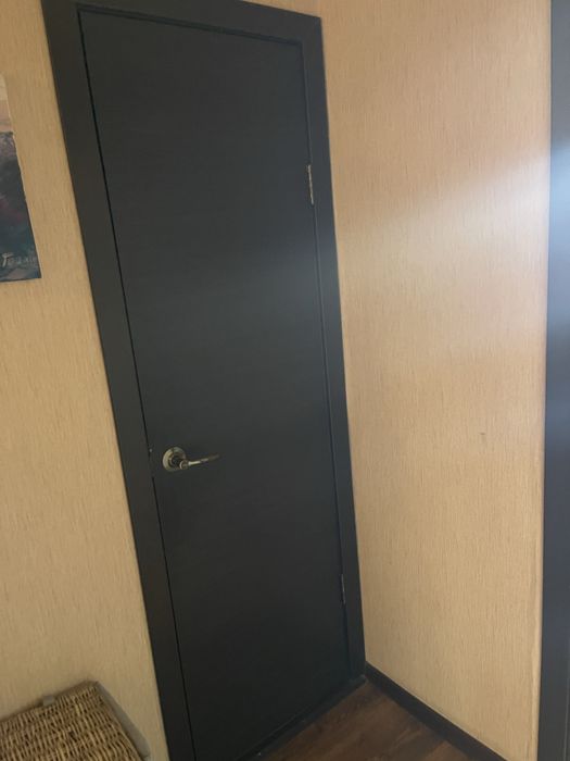 Продам двери б/у внутрикомнатные