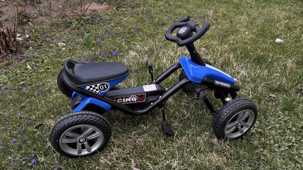 Продам велосипед (детский педальный картинг)