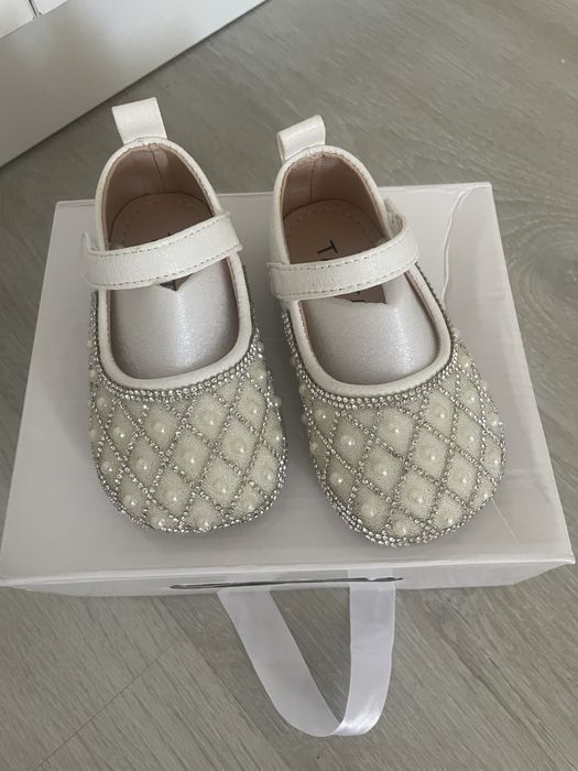 Детские сандали