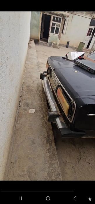 ВАЗ 2106 Хамма нарсаси бор ечиб куйилган. Полный краска килиш керак