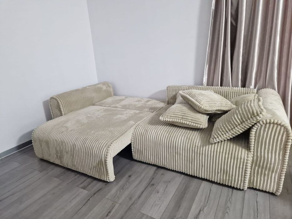 Canapea nou extensibila 3m