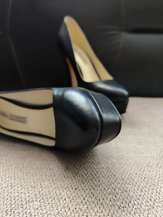 Обувки на висок ток Buffalo естествена кожа